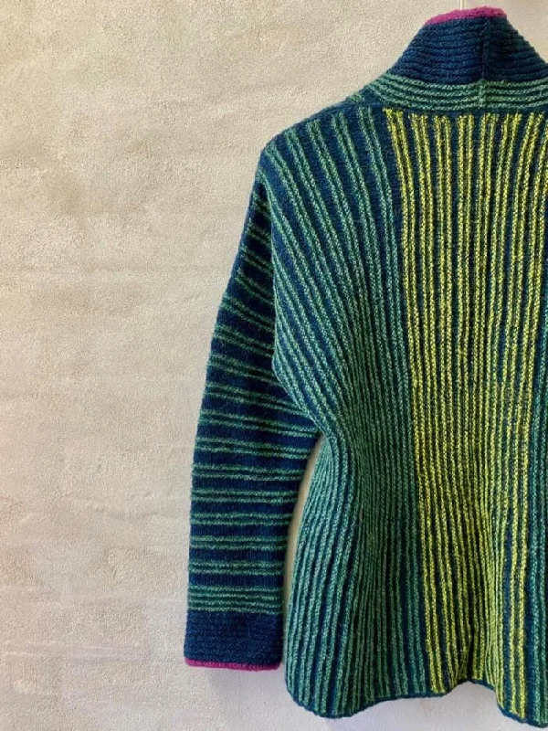 Donna jacket by Hanne Falkenberg, No 20 knitting kit garde
