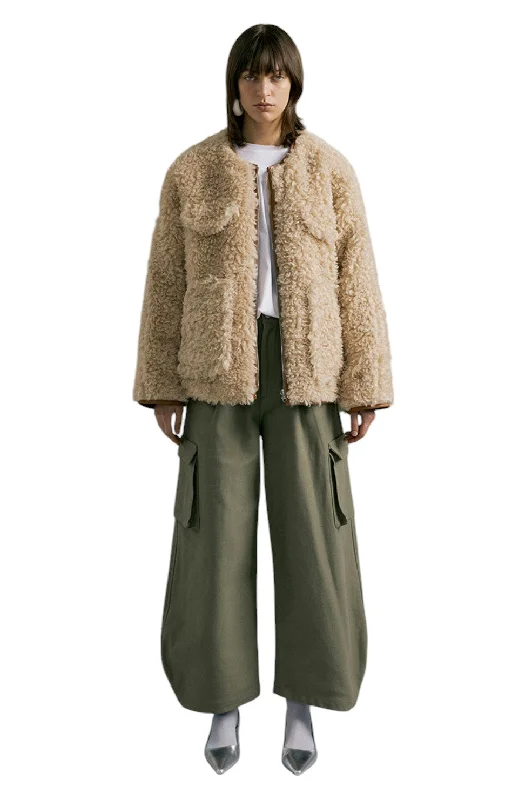 Moe Reversible Sherpa Zip-Up Jumper Jacket - Beige Monochromatic Office Style