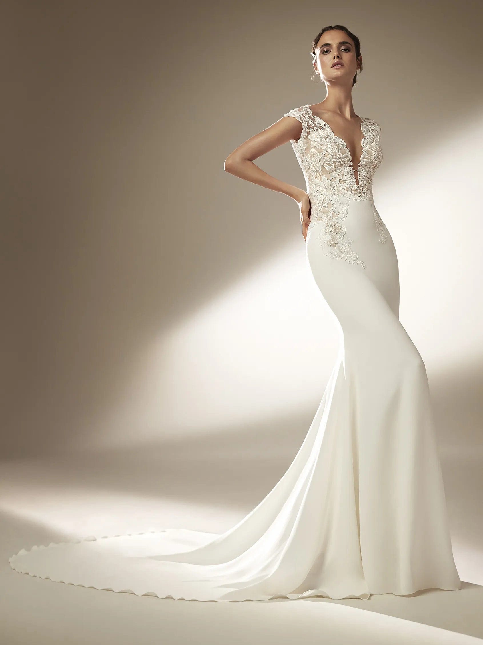 Atelier Pronovias Swanson - Size 12 Sporty Women's Tennis