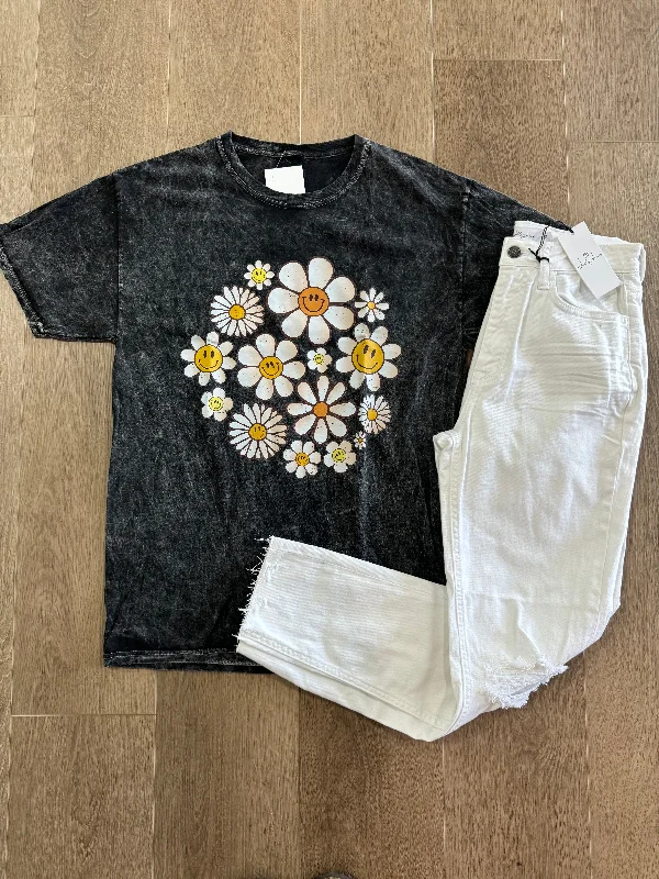Mineral wash daisy tee Trendy Women's 
