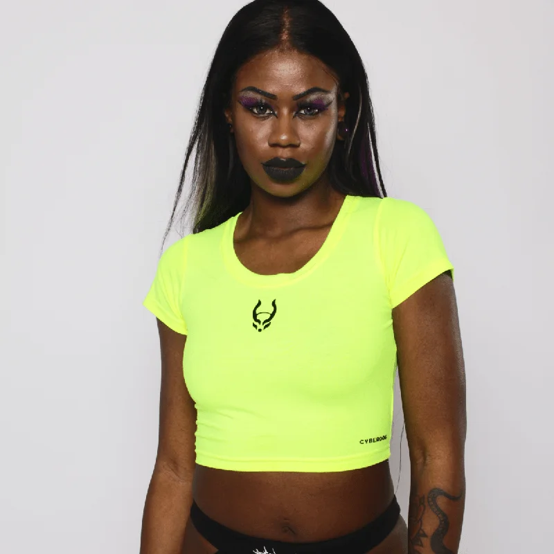 CYBERDOG LOGO CROP TEE Sporty Women's Athleisure 