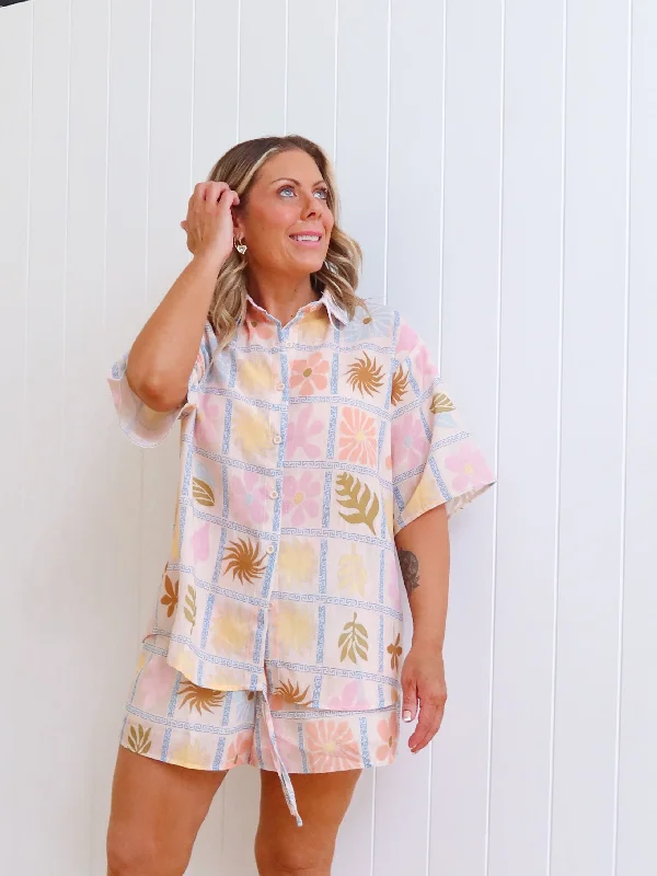 Island Life Shirt Modern Women's Tech
