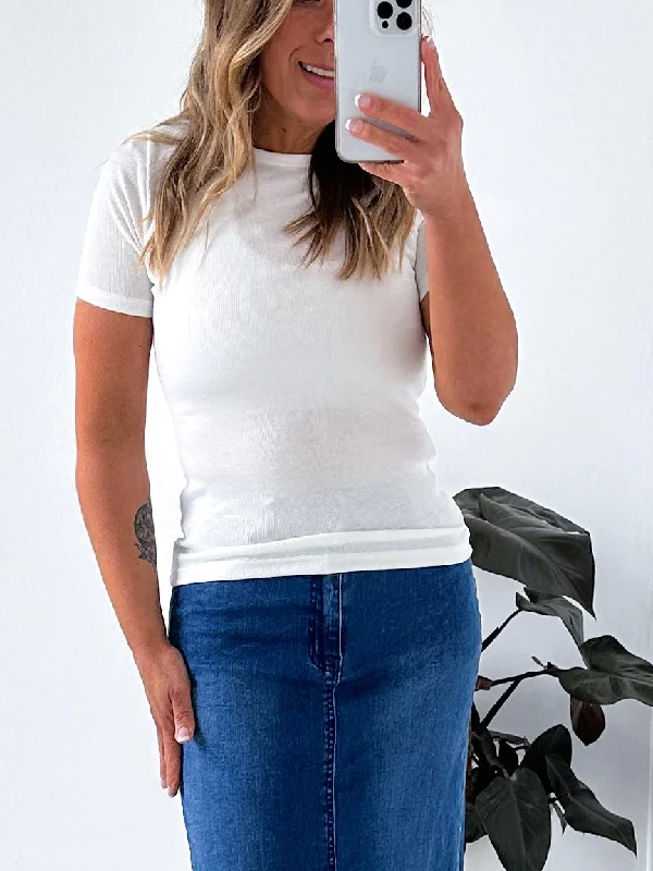 Josephine Tee - Cream Feminine Women's Style 