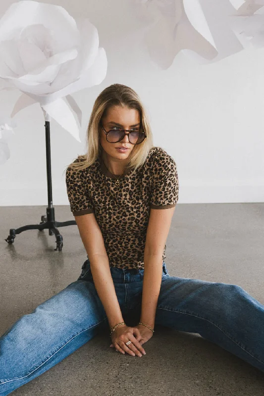 Jolie Leopard Tee Elegant Women's Formal 