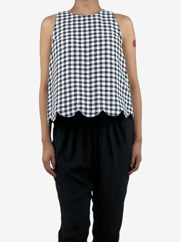Blue scallop-trim gingham top - size XS Rugged Women's Outdoor 