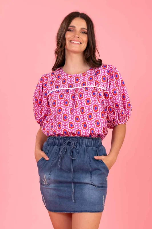 Zoe Top Pink Red Print Cool Women's Distressed