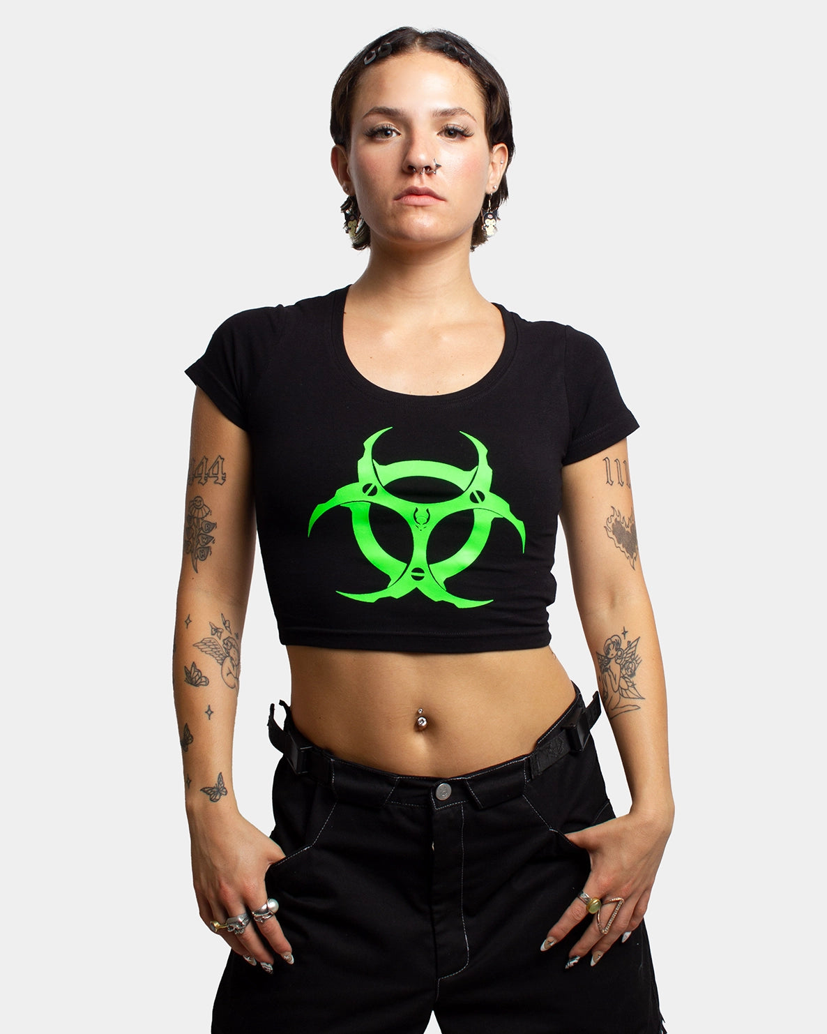 HAZARD CROP T-SHIRT BLACK Confident Women's Power
